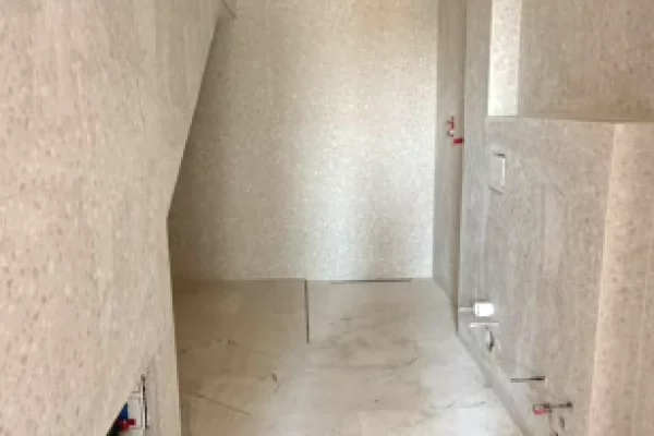 Shtepi ne shitje Shtepi Private ne Tirane, 3+1, Mobilimi Bosh, pa mobiluar, Pagesa 400,000  Euro.