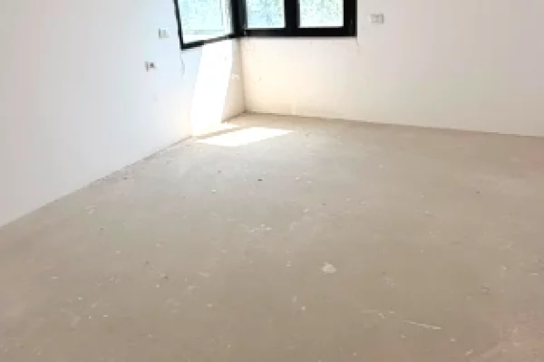 Shtepi ne shitje 3+1 ne Tirane - 400,000 Euro