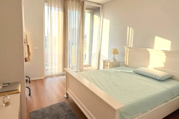 Shtepi ne shitje Apartament ne Tirane, 2+1, Mobilimi E mobiluar, Pagesa 29,500,000  Leke.
