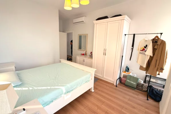 Shtepi ne shitje Apartament ne Tirane, 2+1, Mobilimi E mobiluar, Pagesa 29,500,000  Leke.