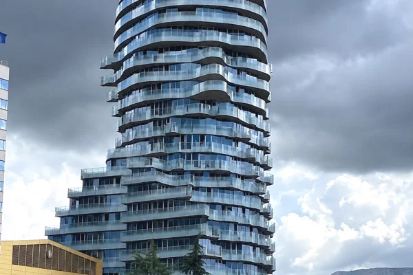 House for Sale Apartment in Tirana, 1+1, Furniture Emty, Payment 450,000  Euro.