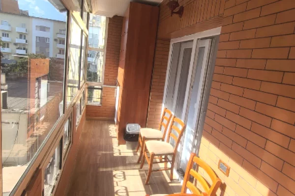 Shtepi me qera Apartament ne Tirane, 2+1, Mobilimi E mobiluar, Pagesa 1,000  Euro.