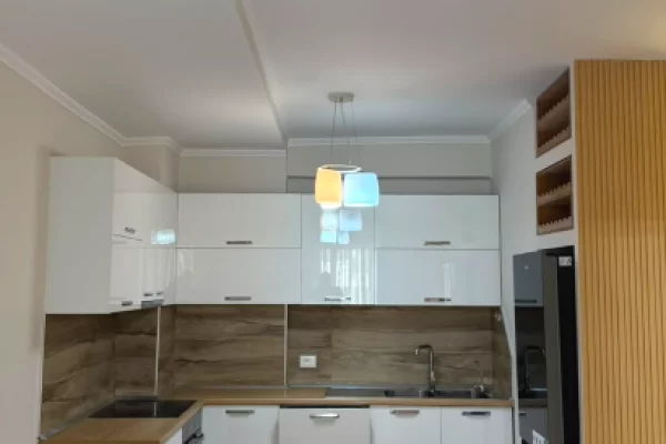 Shtepi ne shitje Apartament ne Tirane, 1+1, Mobilimi E mobiluar, Pagesa 14,200,000  Leke.