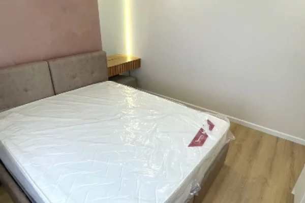 Shtepi me qera Apartament ne Tirane, 1+1, Mobilimi E mobiluar, Pagesa 600  Euro.
