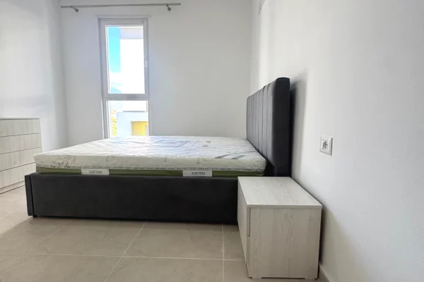 Shtepi ne shitje Apartament ne Tirane, 2+1, Mobilimi E mobiluar, Pagesa 118,300  Euro.