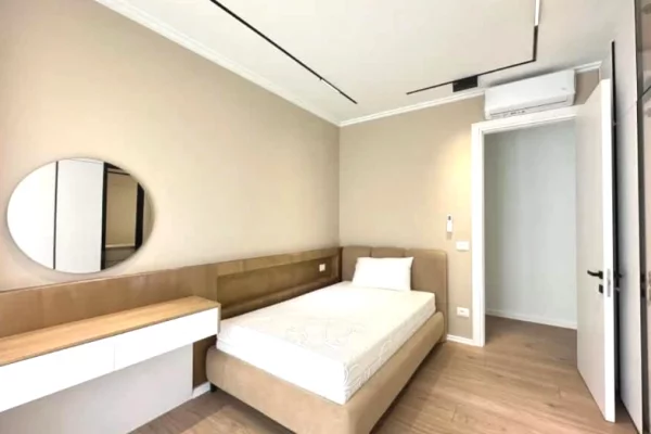 Shtepi me qera Apartament ne Tirane, 3+1, Mobilimi E mobiluar, Pagesa 2,000  Euro.