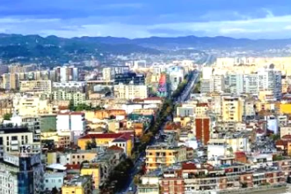 🏢 JEPET ME QIRA | AMBIENT BIZNESI – RRUGA E DURRËSIT