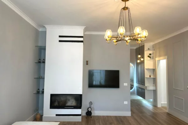 Shtepi me qera 2+1 ne Tirane - 85,000 Leke