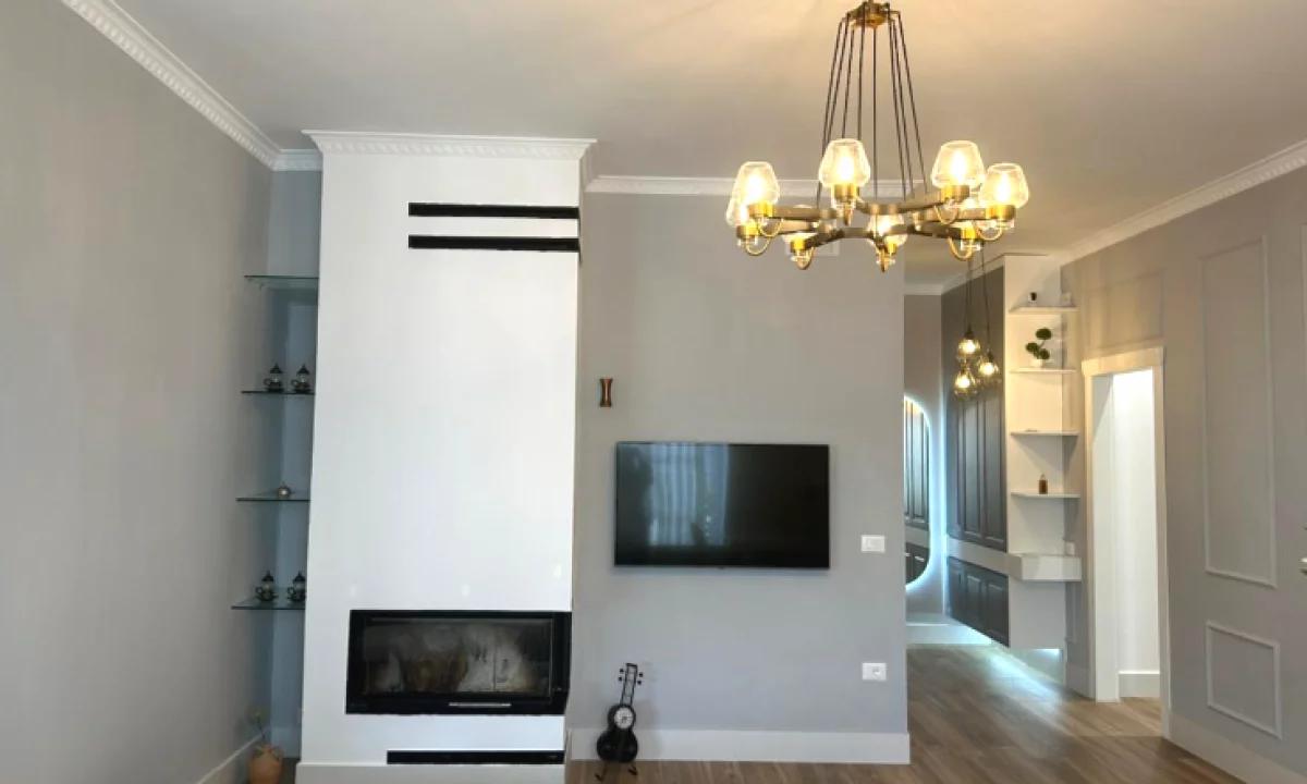 Shtepi me qera Apartament ne Tirane, 2+1, Mobilimi E mobiluar, Pagesa 85,000  Leke.