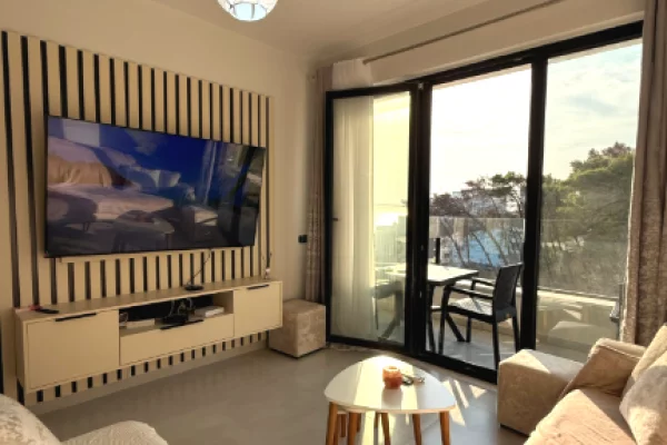 Shtepi ne shitje Apartament ne Lezhe, 1+1, Mobilimi E mobiluar, Pagesa 150,000  Euro.