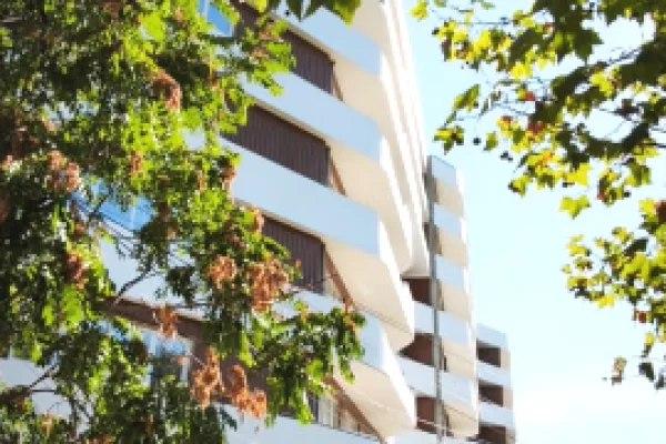 Shtepi ne shitje Apartament ne Tirane, 2+1, Mobilimi Bosh, pa mobiluar, Pagesa 320,682  Euro.