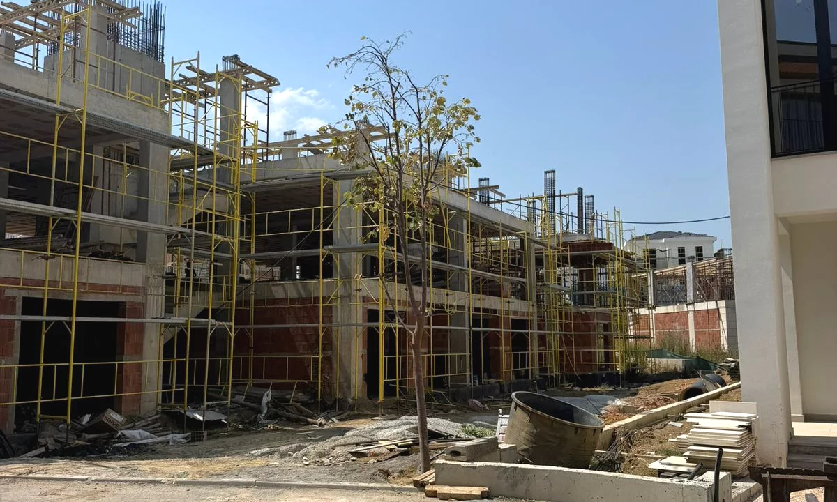 House for Sale Apartment in Tirana, 2+1, Furniture Emty, Payment 254,000  Euro.