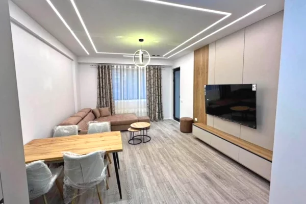 Shtepi me qera Apartament ne Tirane, 1+1, Mobilimi E mobiluar, Pagesa 550  Euro.