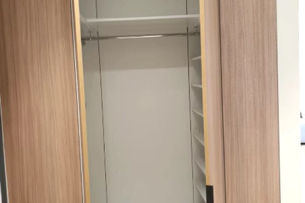 Shtepi me qera Apartament ne Tirane, 2+1, Mobilimi E mobiluar, Pagesa 80,000  Leke.