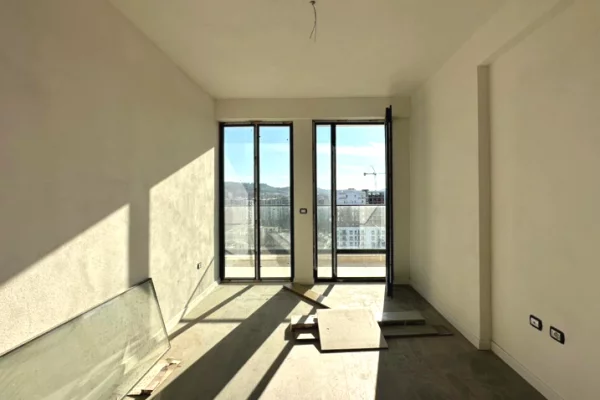 House for Sale Apartment in Tirana, 2+1, Furniture Emty, Payment 195,000  Euro.
