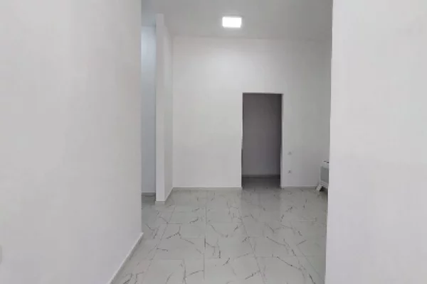 Shtepi me qera Apartament ne Tirane, 2+1, Mobilimi Bosh, pa mobiluar, Pagesa 850  Euro.