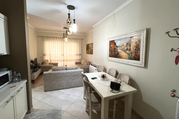 House for Rent Apartment in Tirana, 2+1, Furniture Furnished, Payment 800  Euro.