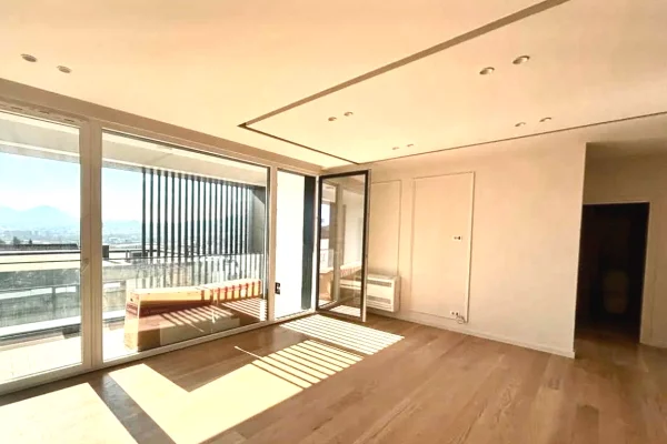House for Sale Apartment in Tirana, 3+1, Furniture Emty, Payment 365,000  Euro.