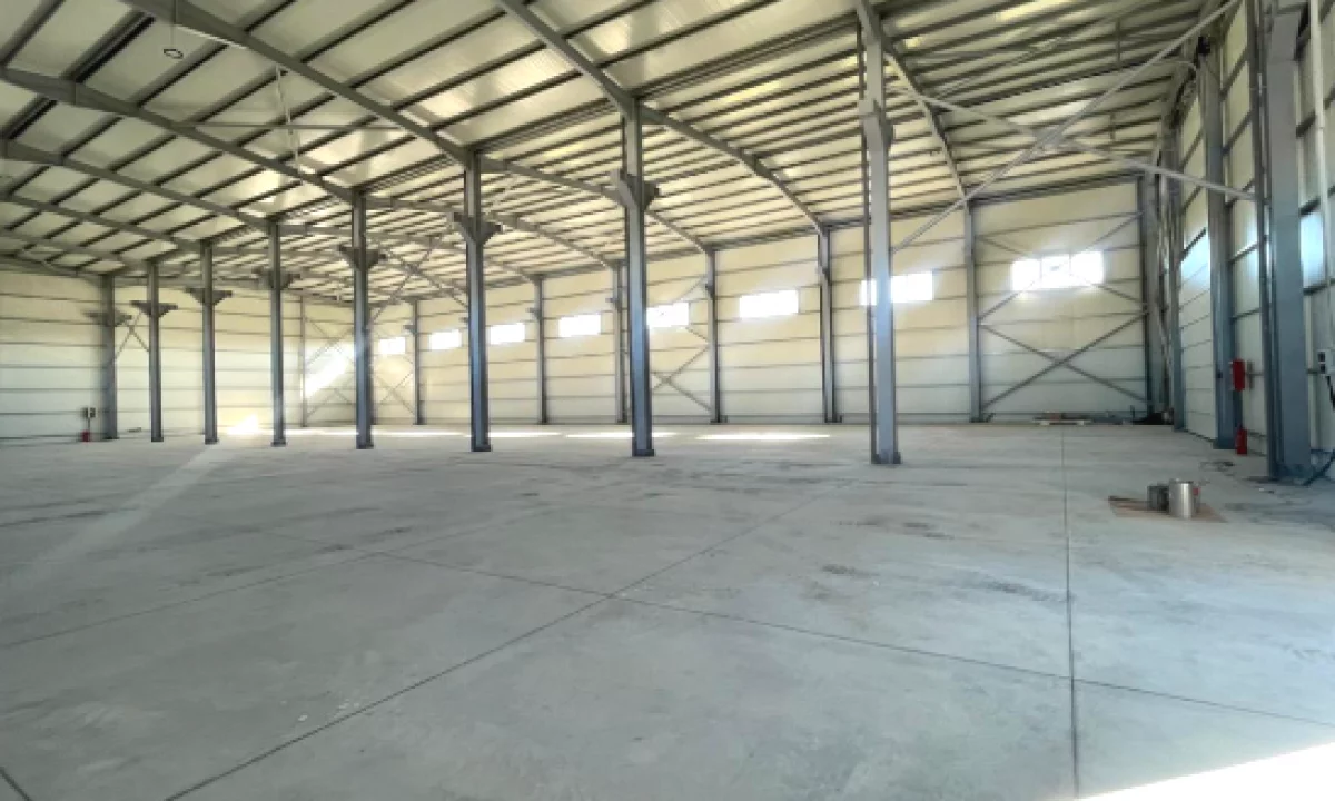 JEPET ME QIRA MAGAZINE 300 m2 | MEZEZ