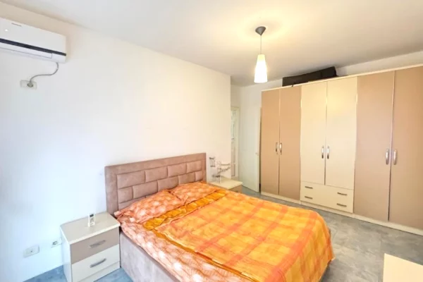 Shtepi ne shitje Apartament ne Tirane, 1+1, Mobilimi E mobiluar, Pagesa 12,900,000  Leke.