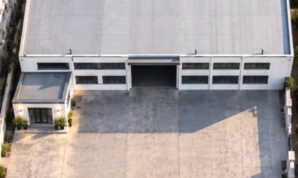SHITET KAPANON INDUSTRIAL 2,200 m2    AUTOSTRADA TIRANE-DURRES
