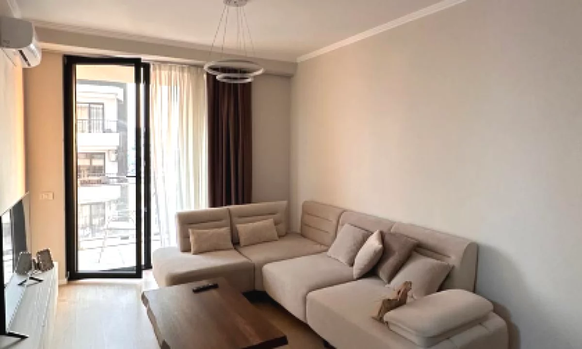 Shtepi me qera Apartament ne Tirane, 2+1, Mobilimi E mobiluar, Pagesa 1,000  Euro.
