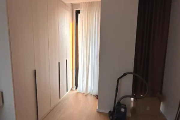 Shtepi me qera Apartament ne Tirane, 2+1, Mobilimi E mobiluar, Pagesa 1,000  Euro.
