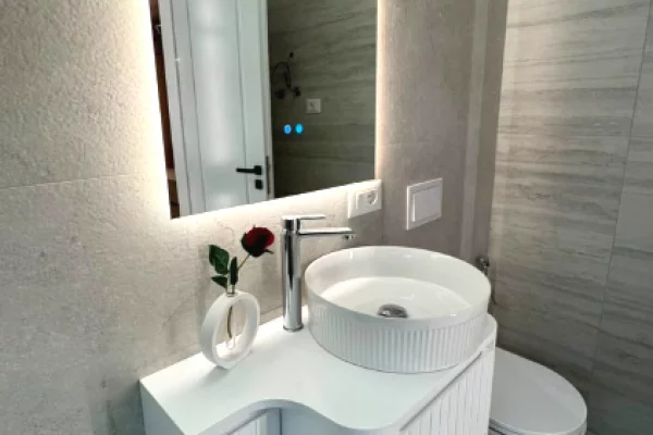Shtepi ne shitje Apartament ne Tirane, 2+1, Mobilimi E mobiluar, Pagesa 410,000  Euro.
