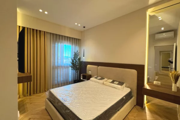 Shtepi ne shitje Apartament ne Tirane, 2+1, Mobilimi E mobiluar, Pagesa 410,000  Euro.