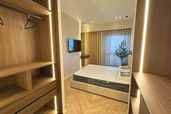 Shtepi ne shitje Apartament ne Tirane, 2+1, Mobilimi E mobiluar, Pagesa 410,000  Euro.