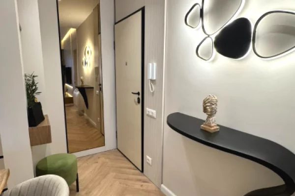 Shtepi ne shitje Apartament ne Tirane, 2+1, Mobilimi E mobiluar, Pagesa 410,000  Euro.