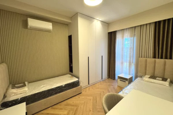 Shtepi ne shitje Apartament ne Tirane, 2+1, Mobilimi E mobiluar, Pagesa 410,000  Euro.