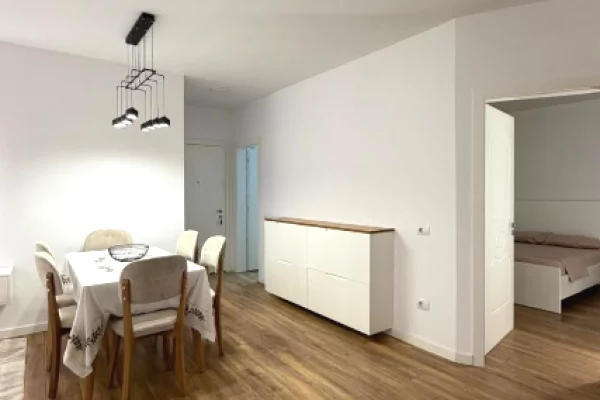 Shtepi me qera Apartament ne Tirane, 2+1, Mobilimi E mobiluar, Pagesa 60,000  Leke.