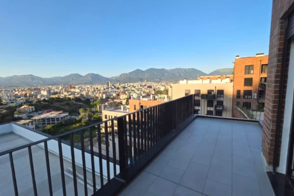 Shtepi me qera Apartament ne Tirane, 3+1, Mobilimi E mobiluar, Pagesa 1,700  Euro.