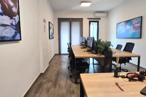 JEPET ME QIRA ZYRE 2+1 | SQUARE 21