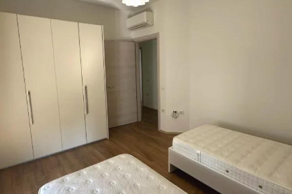 Luxury villas for sale in Tirana 4+1, Furnished