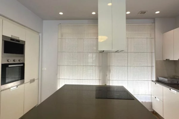 Luxury villas for sale in Tirana 4+1, Furnished