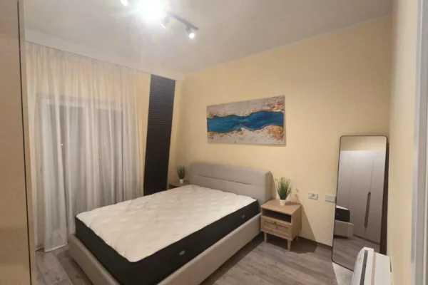 Shtepi me qera Apartament ne Tirane, 1+1, Mobilimi E mobiluar, Pagesa 60,000  Leke.