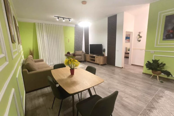 JEPET ME QIRA APARTAMENT 1+1 | PORTA E RE – SAUK
