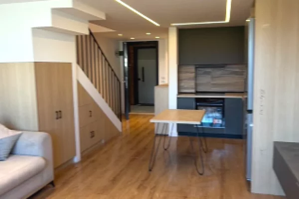 Shtepi ne shitje Apartament ne Tirane, 2+1, Mobilimi E mobiluar, Pagesa 170,000  Euro.