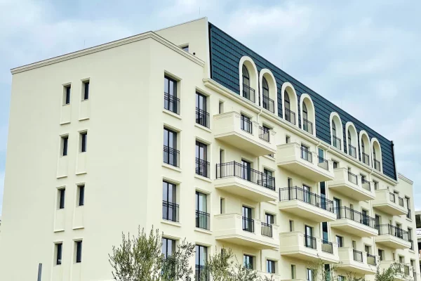 Shtepi ne shitje Apartament ne Tirane, 1+1, Mobilimi Bosh, pa mobiluar, Pagesa 113,590  Euro.
