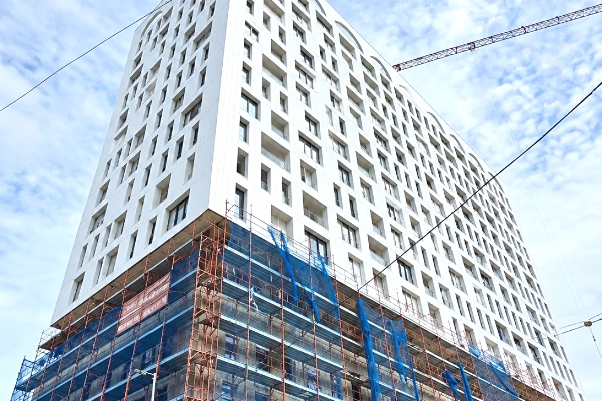 Shtepi ne shitje Apartament ne Tirane, 1+1, Mobilimi Bosh, pa mobiluar, Pagesa 300,000  Euro.