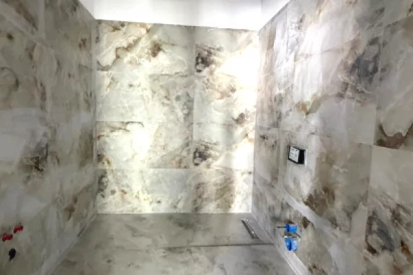 Shtepi ne shitje Apartament ne Tirane, 3+1, Mobilimi Bosh, pa mobiluar, Pagesa 223,500  Euro.