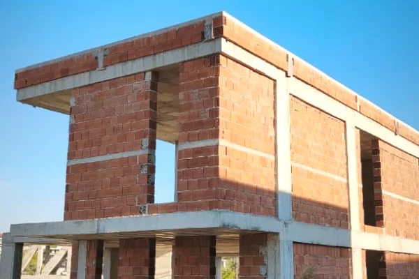 Shtepi ne shitje Vila Luksoze ne Tirane, 4+1, Mobilimi Bosh, pa mobiluar, Pagesa 530,000  Euro.