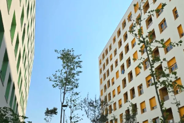 Shtepi ne shitje Apartament ne Tirane, 1+1, Mobilimi Bosh, pa mobiluar, Pagesa 89,000  Euro.