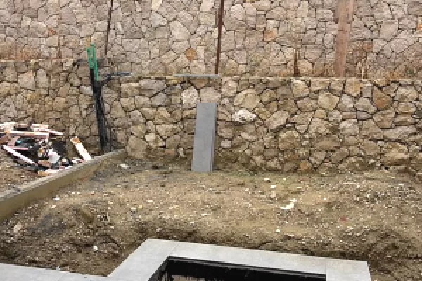 Shtepi ne shitje Vila Luksoze ne Tirane, 3+1, Mobilimi Bosh, pa mobiluar, Pagesa 382,771  Euro.