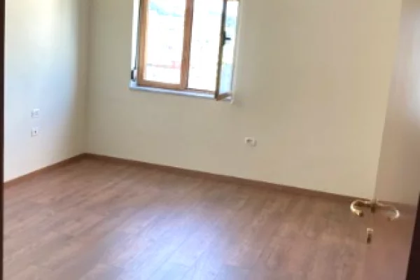 JEPET ME QIRA AMBIENT ZYRE | BLLOK