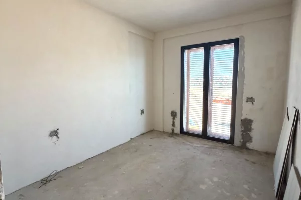 Apartment for sale in Tirana 2+1, Emty