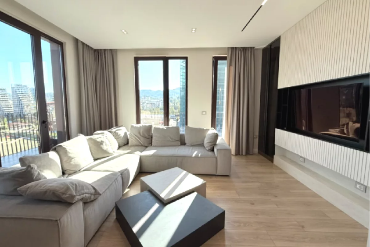 Shtepi me qera Apartament ne Tirane, 3+1, Mobilimi E mobiluar, Pagesa 3,200  Euro.