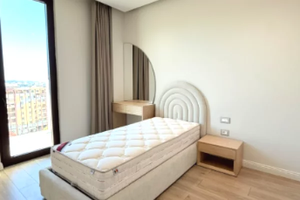 Shtepi me qera Apartament ne Tirane, 3+1, Mobilimi E mobiluar, Pagesa 3,200  Euro.